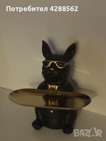 Симпатична масичка за аксесоари