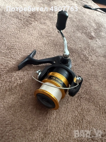 Продавам макара Shimano FX 2000 , снимка 3 - Макари - 54332945