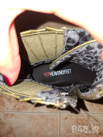 Кожени боти от Англия , снимка 2 - Дамски боти - 52770732