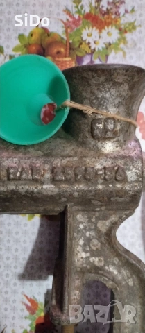 Лот 2 чугунени ръчни месомелачки малка и голяма, снимка 18 - Месомелачки - 50578375