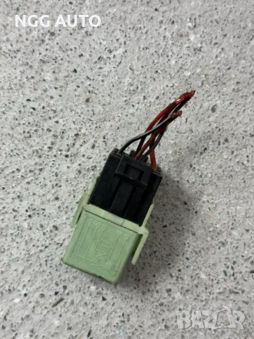 Реле Сименс за БМВ BMW, 61368373700, 6136 8 373 700, снимка 2 - Части - 47920436