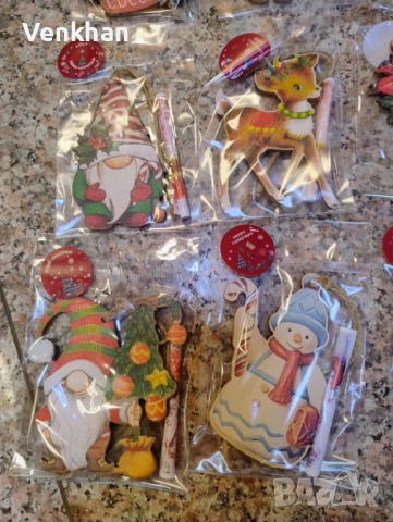 Дървени висулки за елха с коледно пожелание, снимка 2 - Декорация за дома - 52827709