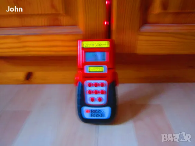 Дигитален  Лазерен  Mетър Black&Decker BDM100, снимка 4 - Измервателни инструменти - 47447980