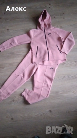 Nike Tech Fleece детски екип, снимка 6 - Детски анцузи и суичери - 53928833