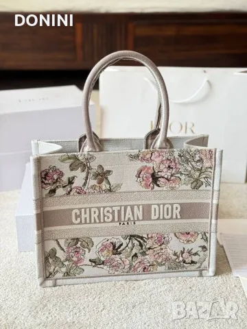 Christian Dior Дамска чанта, кожа, снимка 3 - Чанти - 56316183