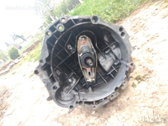 скоростна кутия за passat b5 1.6 , снимка 4 - Части - 40522032
