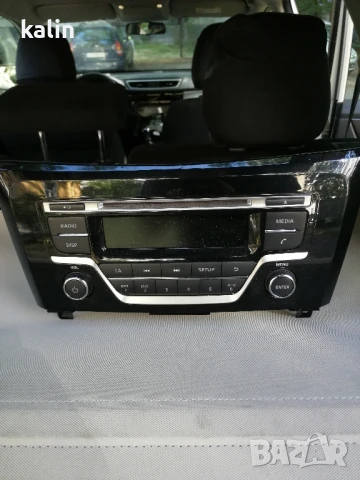 Продавам оригинално радио Нисан х треил 2016, снимка 2 - Аксесоари и консумативи - 51121894