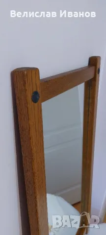 Огледало за стена с масивна дървена рамка в отлично състояние., снимка 3 - Огледала - 50245058