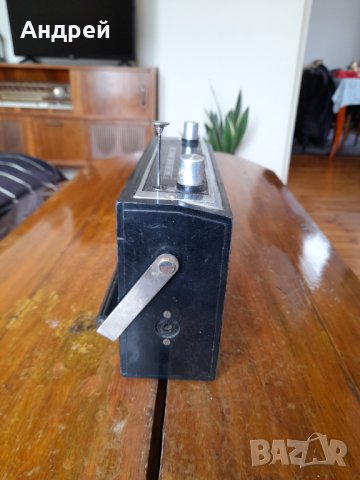 Старо радио,радиоприемник Тоника, снимка 4 - Антикварни и старинни предмети - 40480147