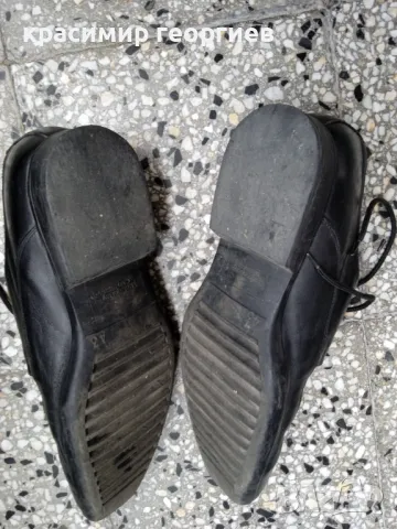 Продавам запазени и неизползвани мъжки кожени обувки ретро