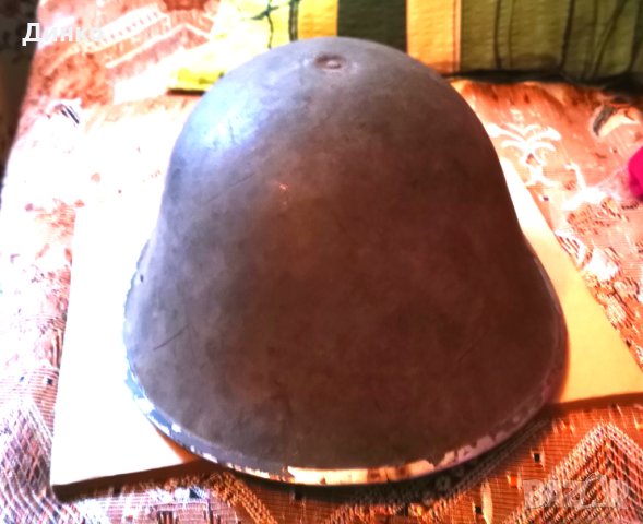 Английска каска от ВСВ оригинал , снимка 3 - Антикварни и старинни предмети - 44406634