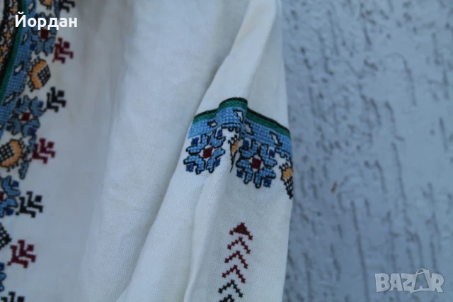 Детска риза от народна носия с бродерия, снимка 9 - Антикварни и старинни предмети - 50523966