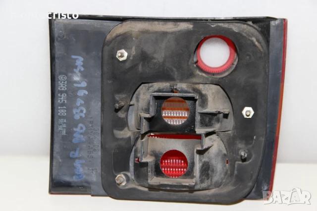 Вътрешен десен стоп VW Passat B3 комби (1993-1996г.) 3A9945108 / 3A9 945 108 десен стоп заден капак, снимка 4 - Части - 51146596