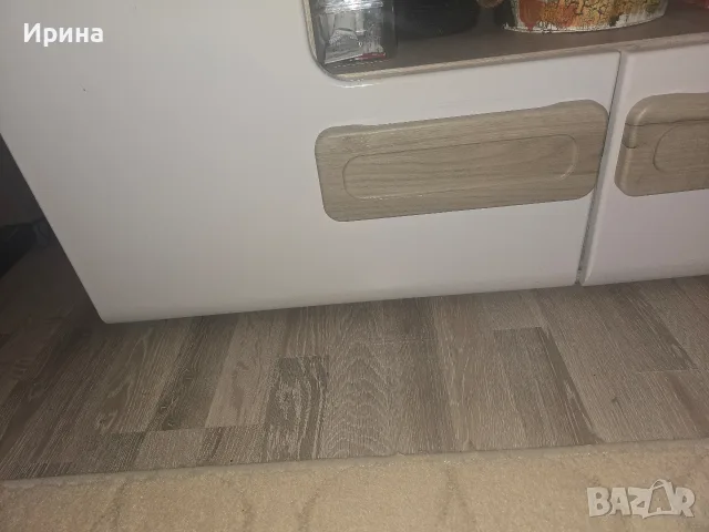 тв шкаф -бял гланц, снимка 2 - Шкафове - 56340702