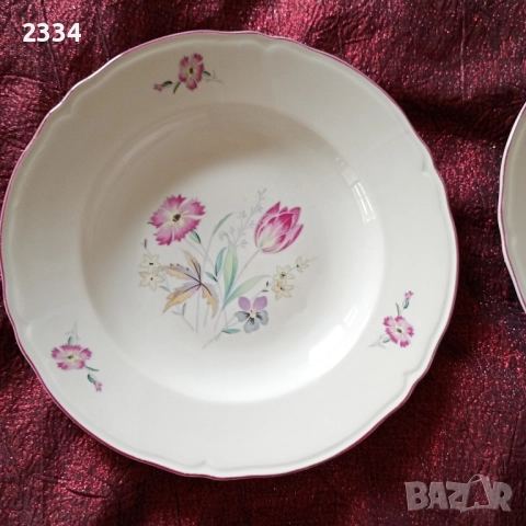 Български порцеланови чинии , снимка 4 - Други ценни предмети - 51482383