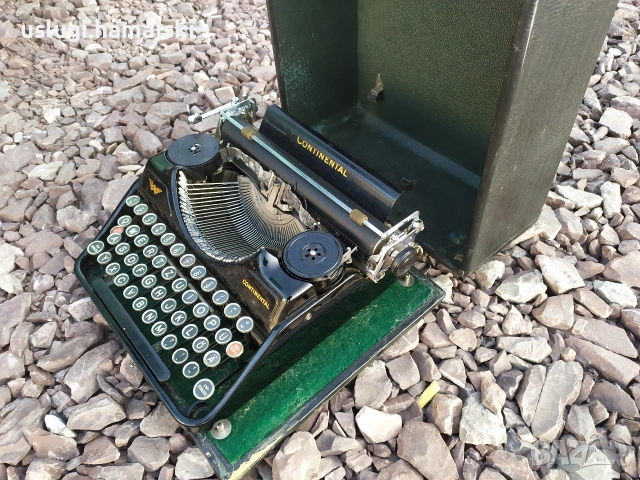Стара пишеща машина Continental , снимка 6 - Антикварни и старинни предмети - 53159548