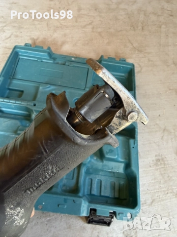 Makita DJR186 саблен трион, снимка 5 - Триони и циркуляри - 55971251