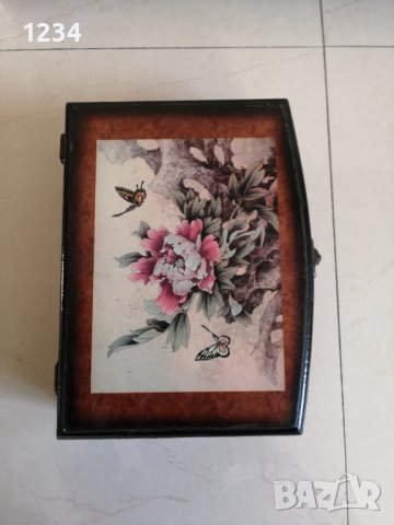 Дървена кутия 22.5 х 16.5 h 7.5 см. , снимка 1