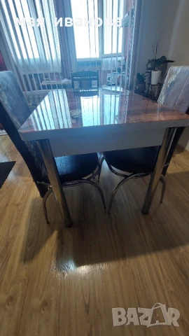 Кухненска маса 130/80, снимка 3 - Маси - 50590745