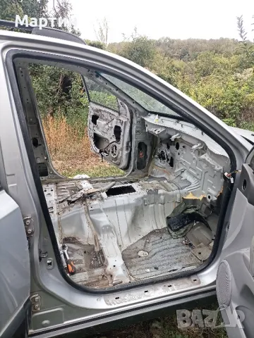 Уплътнение на предна дясна врата ( което е към самото купе ) за Киа Соренто , снимка 3 - Части - 47819762