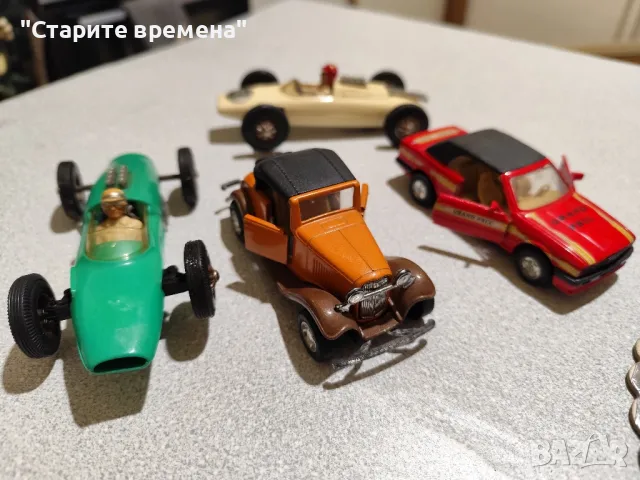 Лот 4 Броя  Метални  Колички