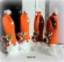 Коледно джудже върху дървено пънче – 35 см, снимка 1