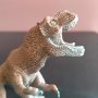 Колекционерска фигурка Schleich Dinosaurs Tyrannosaurus McDonalds 2020, снимка 2
