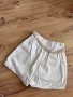 Бели къси панталонки с колан, снимка 3