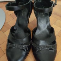 Дамски обувки , снимка 1 - Дамски обувки на ток - 37011180