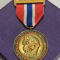 Норвежки сребърен медал с позлата , снимка 1 - Антикварни и старинни предмети - 42119845