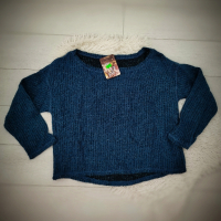 Пуловер Bershka, снимка 1 - Блузи с дълъг ръкав и пуловери - 10077383