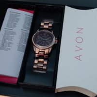 часовник ръчен от Avon, снимка 1 - Дамски - 36274377