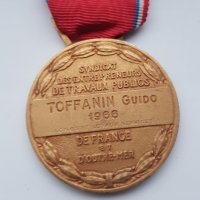 Френски сребърен позлатен медал, снимка 5 - Антикварни и старинни предмети - 30743646