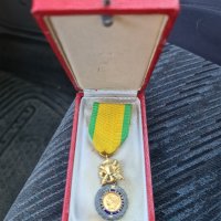 Френски медал , снимка 1 - Антикварни и старинни предмети - 42916051