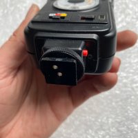 Minolta auto 132x - Flash Светкавица за фотоапарат ( Canon Nikon ), снимка 3 - Светкавици, студийно осветление - 40459023