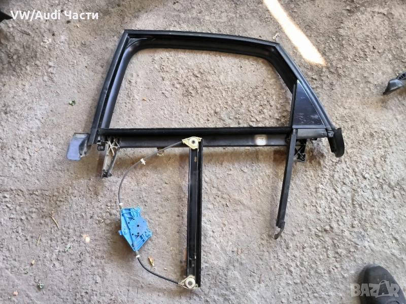 Заден ляв стъклоповдигач механизъм врата стъкло за Ауди А4 Б6 Audi A4 B6 седан , снимка 1