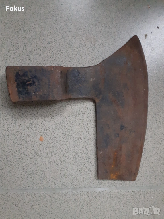 Стара голяма кована брадва - кривица, снимка 1