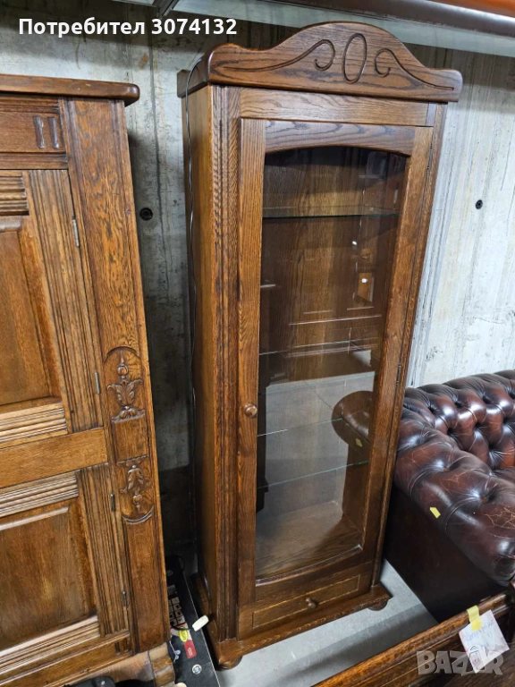 Елегантна витрина с осветление в стил Рустик, снимка 1