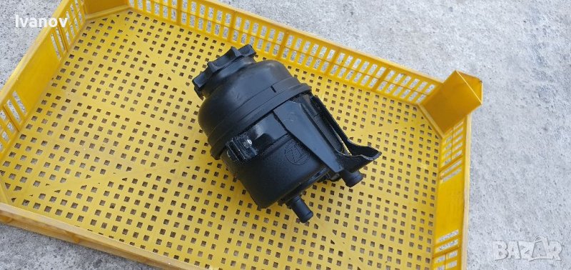 Казанче Хидравлична течност хидравликата на волана  ATF ZF, снимка 1