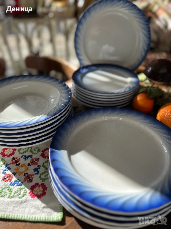 Керамичен комплект за хранене Италия, преливащ син кант и вълнист релеф 6 основни-25 см, 6 супени-23, снимка 1