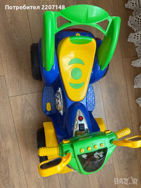 Детска кола с педал на акумулаторна батерия, снимка 1