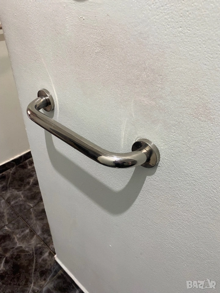 Две стенни дръжки, снимка 1