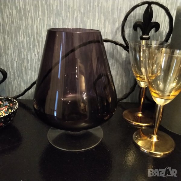 Арт деко фин лилав кристал ваза намалена, снимка 1