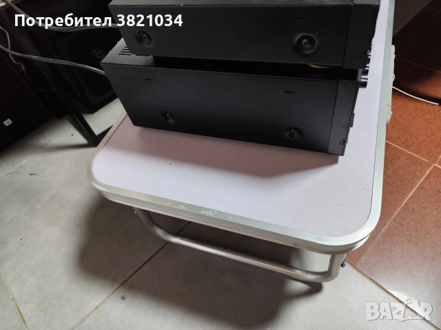 Продавам усилвател Universum V46012+ 3 бандов тунер Т46010, снимка 3 - Ресийвъри, усилватели, смесителни пултове - 53881835