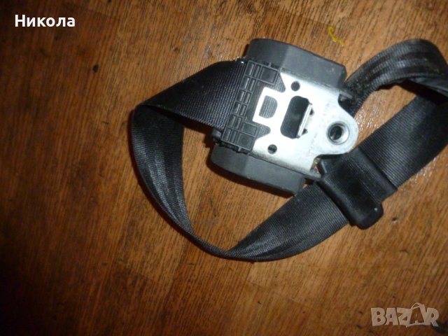 Заден десен Предпазен колан Volkswagen Golf 5,Фолксваген Голф 5, снимка 2 - Части - 40293931