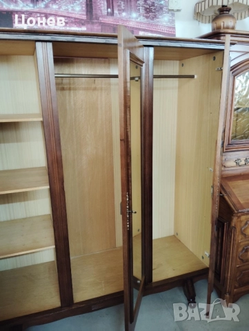 Трикрилен гардероб стил баски, снимка 3 - Гардероби - 52152781