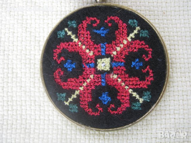 Бродирани бижута с шевици 1, снимка 9 - Колиета, медальони, синджири - 28531100