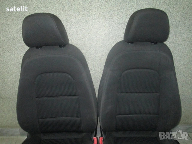 Продавам 2 броя много добри предни седалки за Audi A4 B8 2008 до 2015 , снимка 2 - Части - 53126926