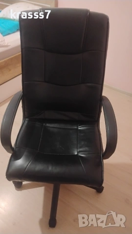 въртящ се стол, снимка 3 - Столове - 54165106