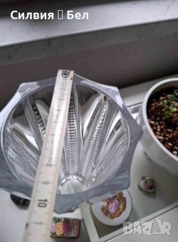 Кристална ваза от далечното минало , снимка 4 - Вази - 51865988